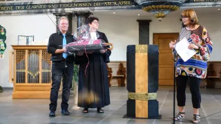 Bild1: Johann Beck, Pfarrerin Christina Br&uuml;ll-Beck und Nicole Kubli beim Abschiedsgottesdienst (Foto: Urs Sp&auml;lti)